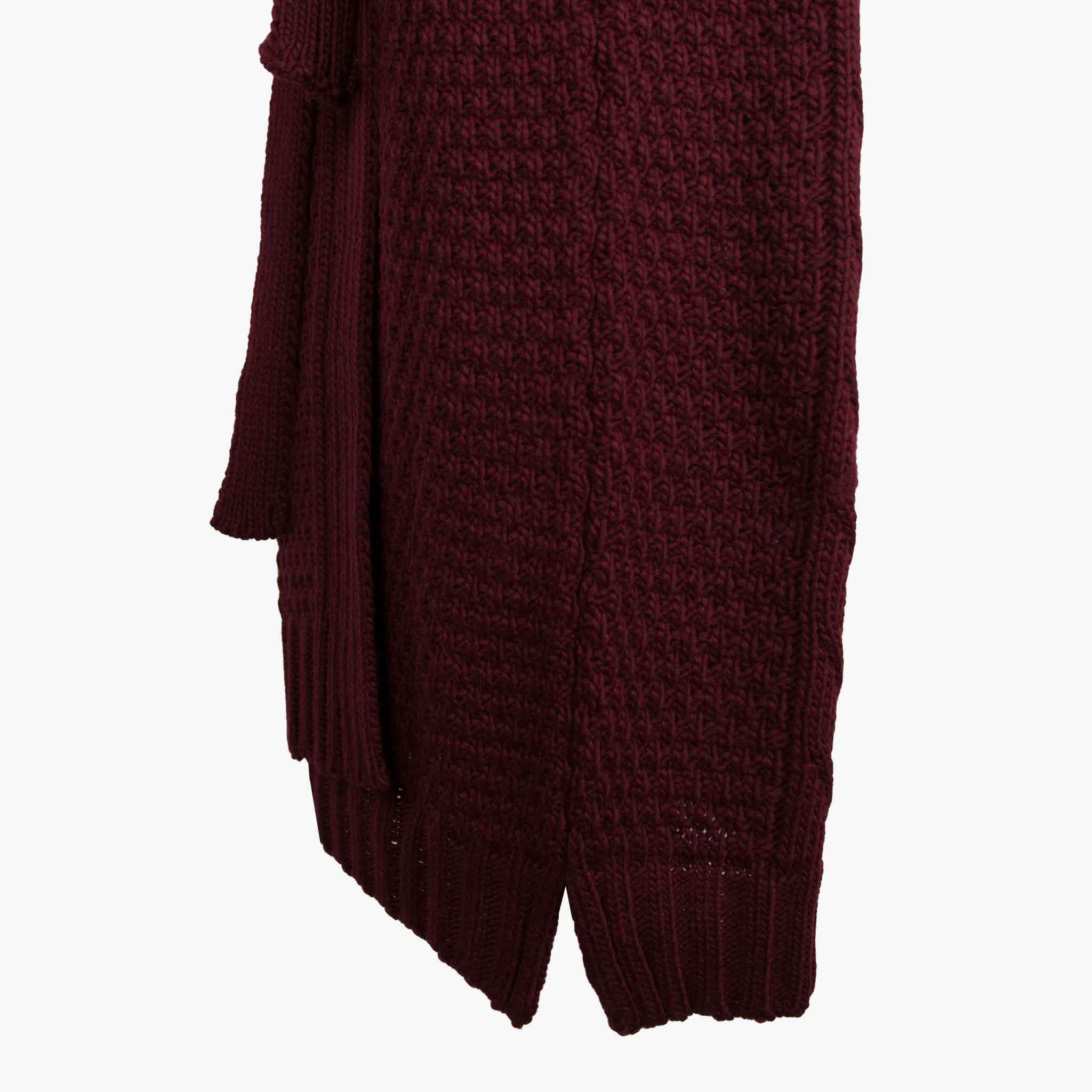 Aggél Strickmantel Pattern | aubergine