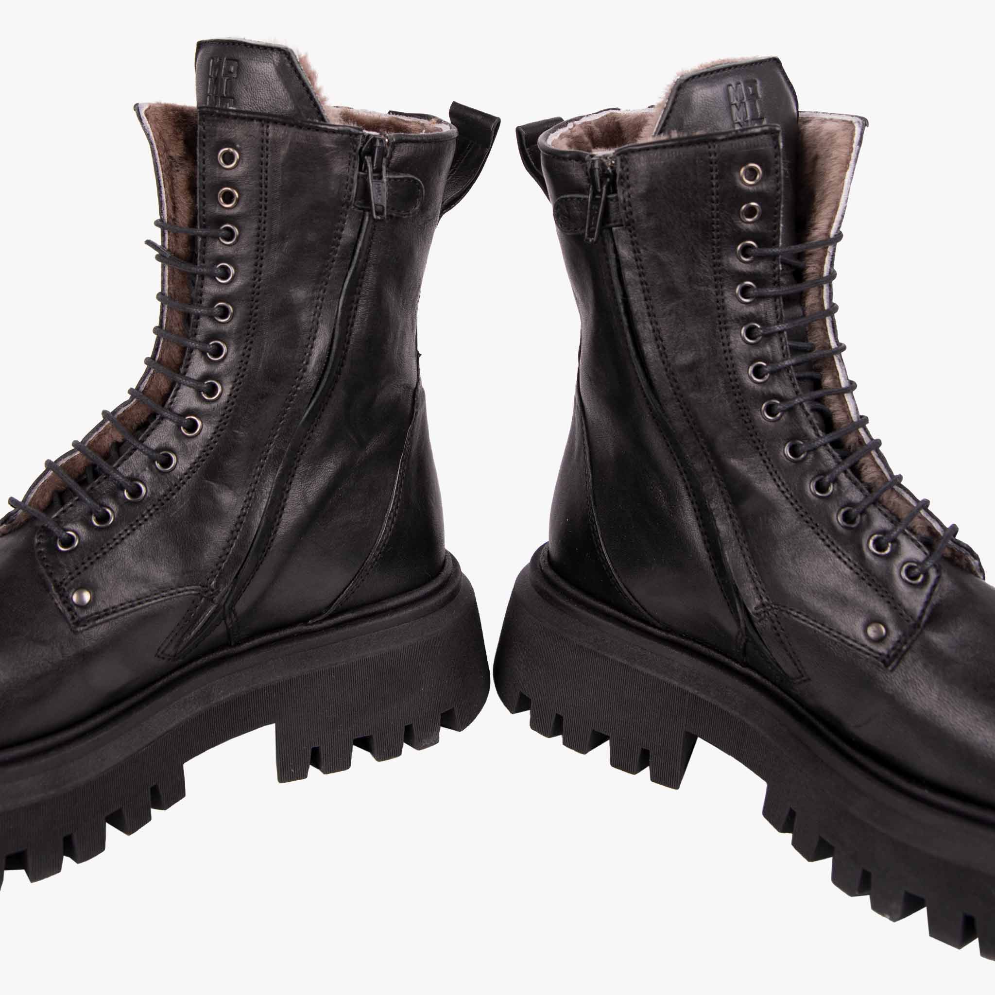 Momino Combat Boot | schwarz