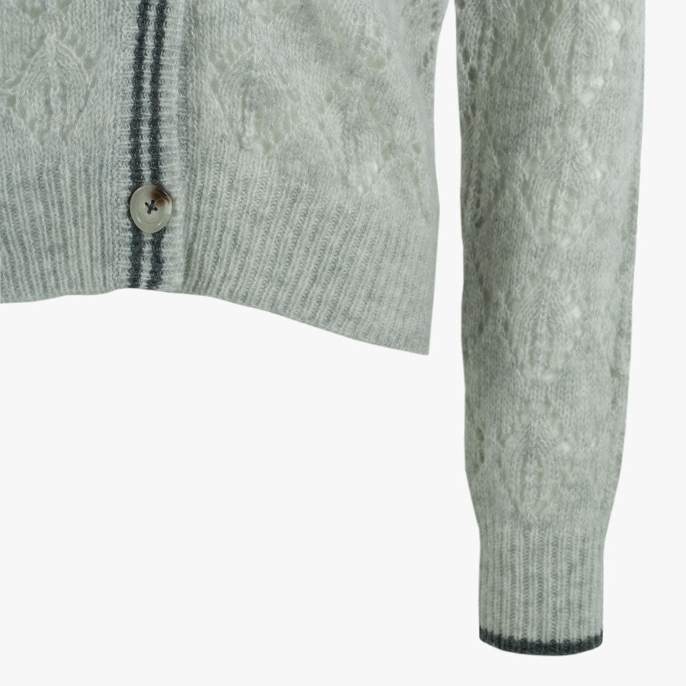 Cashflow Strickjacke mit Lochstickerei | hellgrau