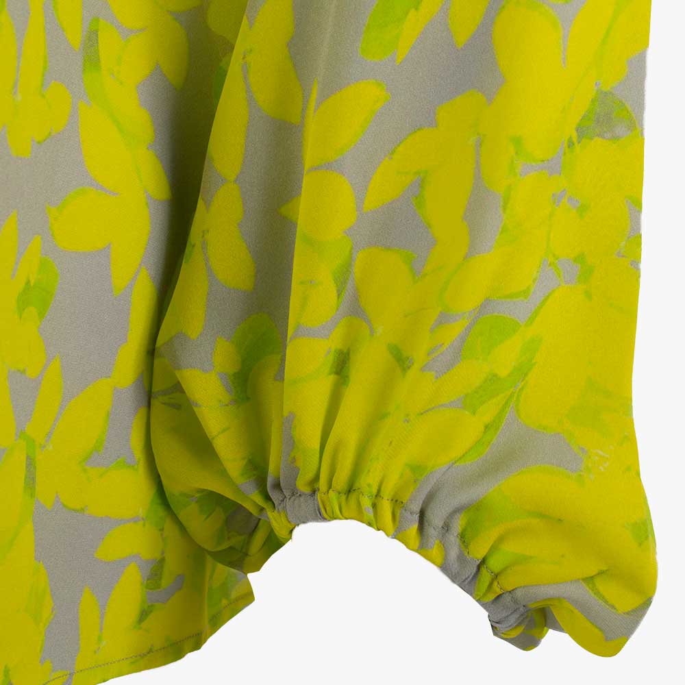 Seidenbluse Flou, Detail Ärmel grau