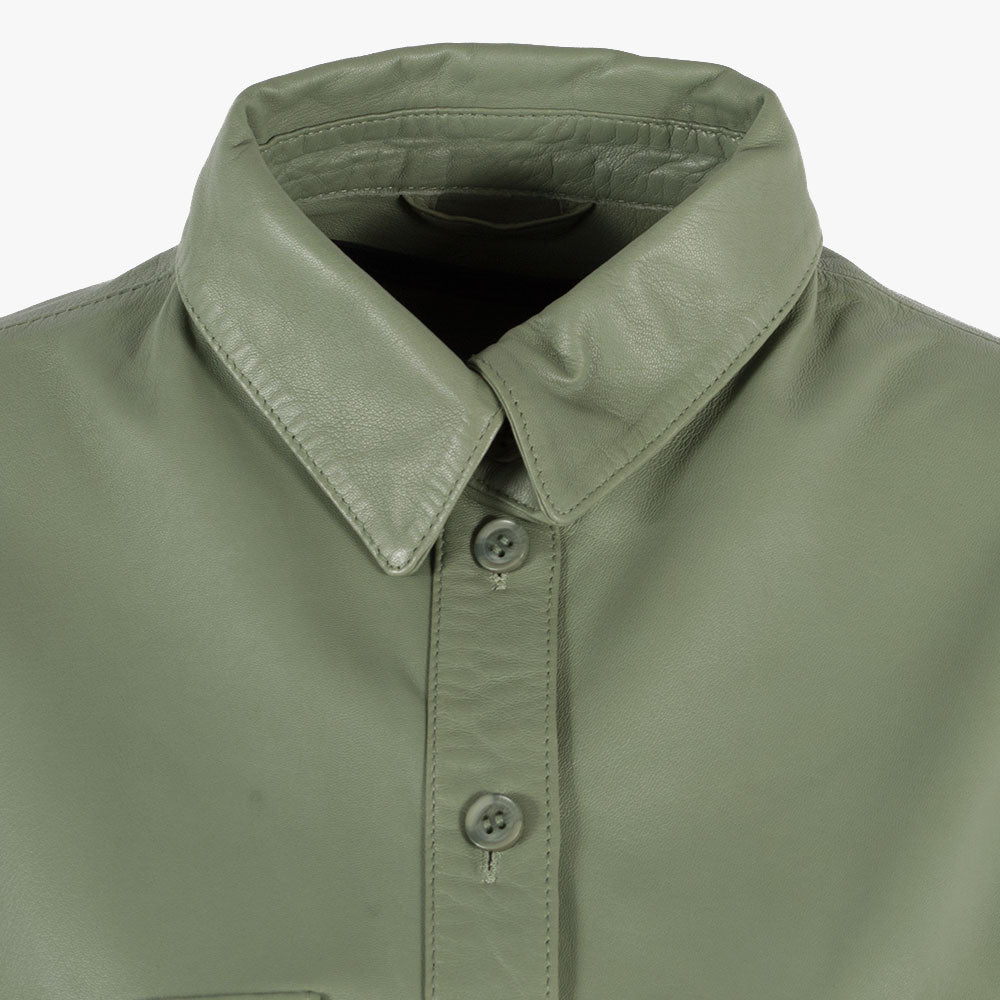 Overshirt Leder, Detail Kragen | grün