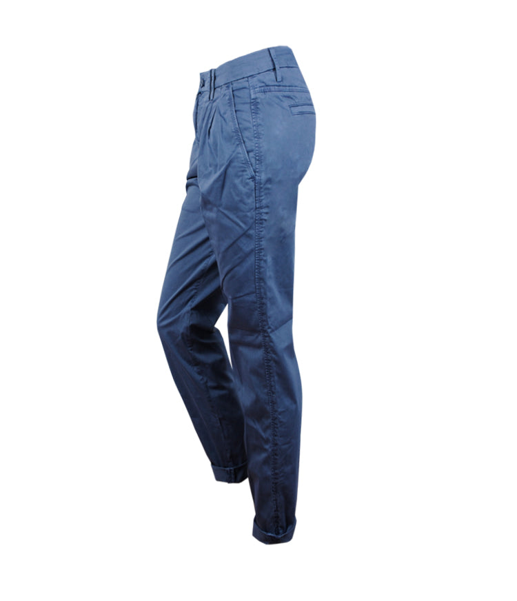 Hose Entrance | blau