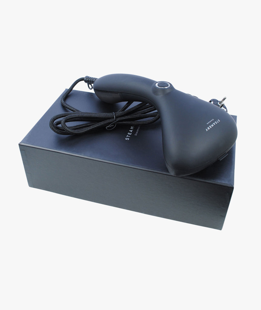 Cirrus Travel Steamer | schwarz