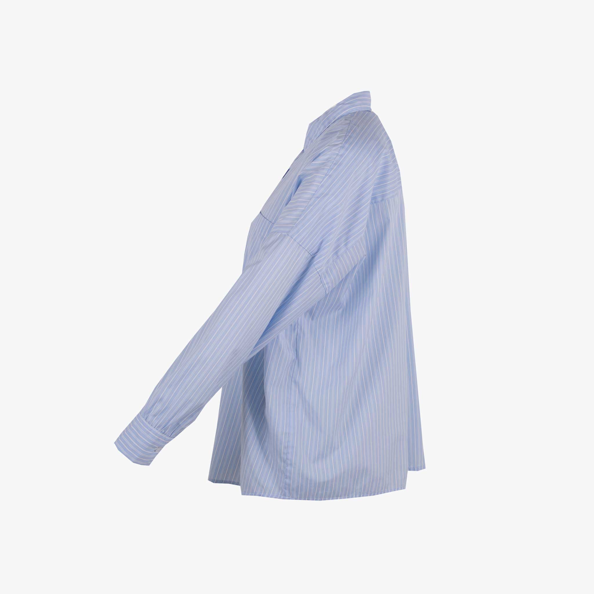 The White Shirt Bluse oversized | hellblau